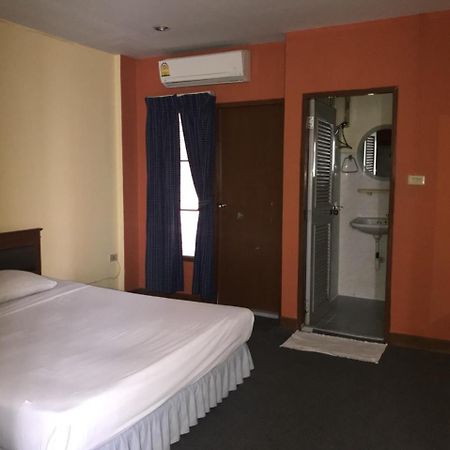 Sawatdee Luck Hotel Chiang Mai Exterior photo