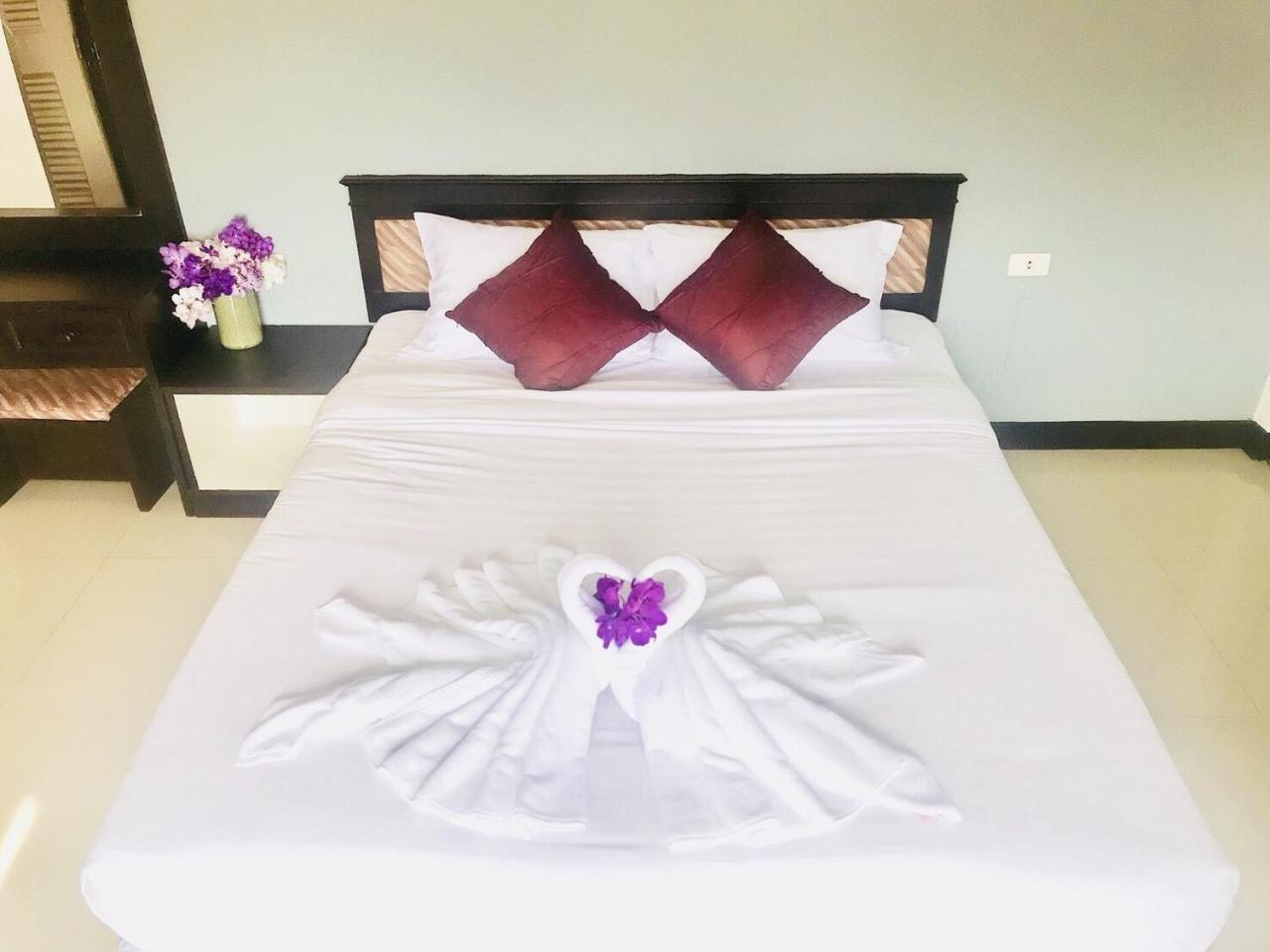 Sawatdee Luck Hotel Chiang Mai Exterior photo