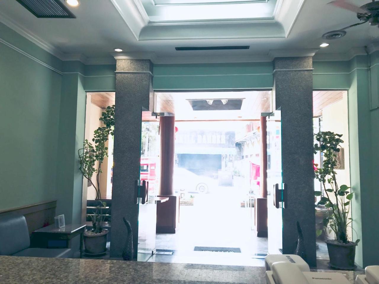 Sawatdee Luck Hotel Chiang Mai Exterior photo