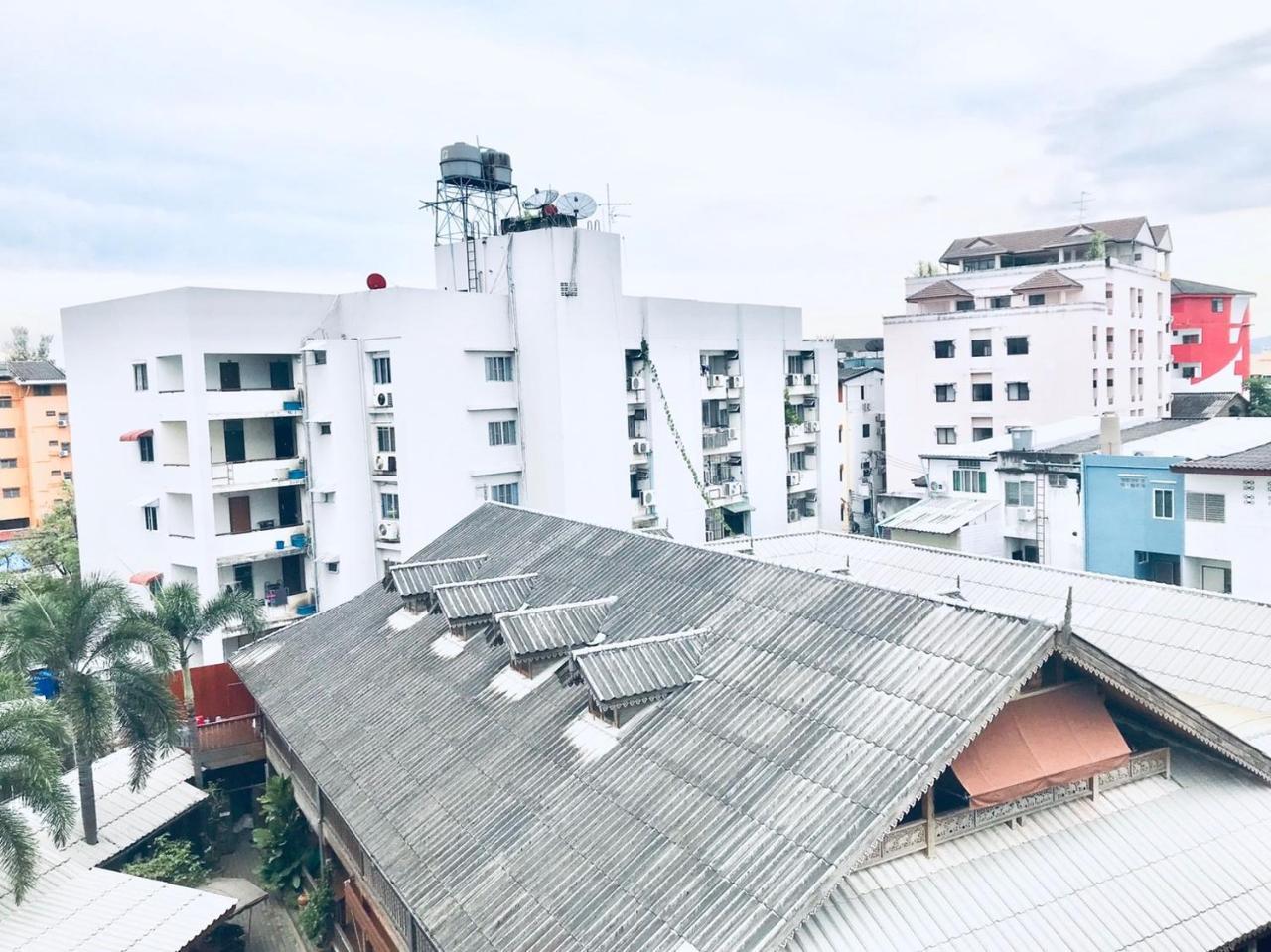Sawatdee Luck Hotel Chiang Mai Exterior photo